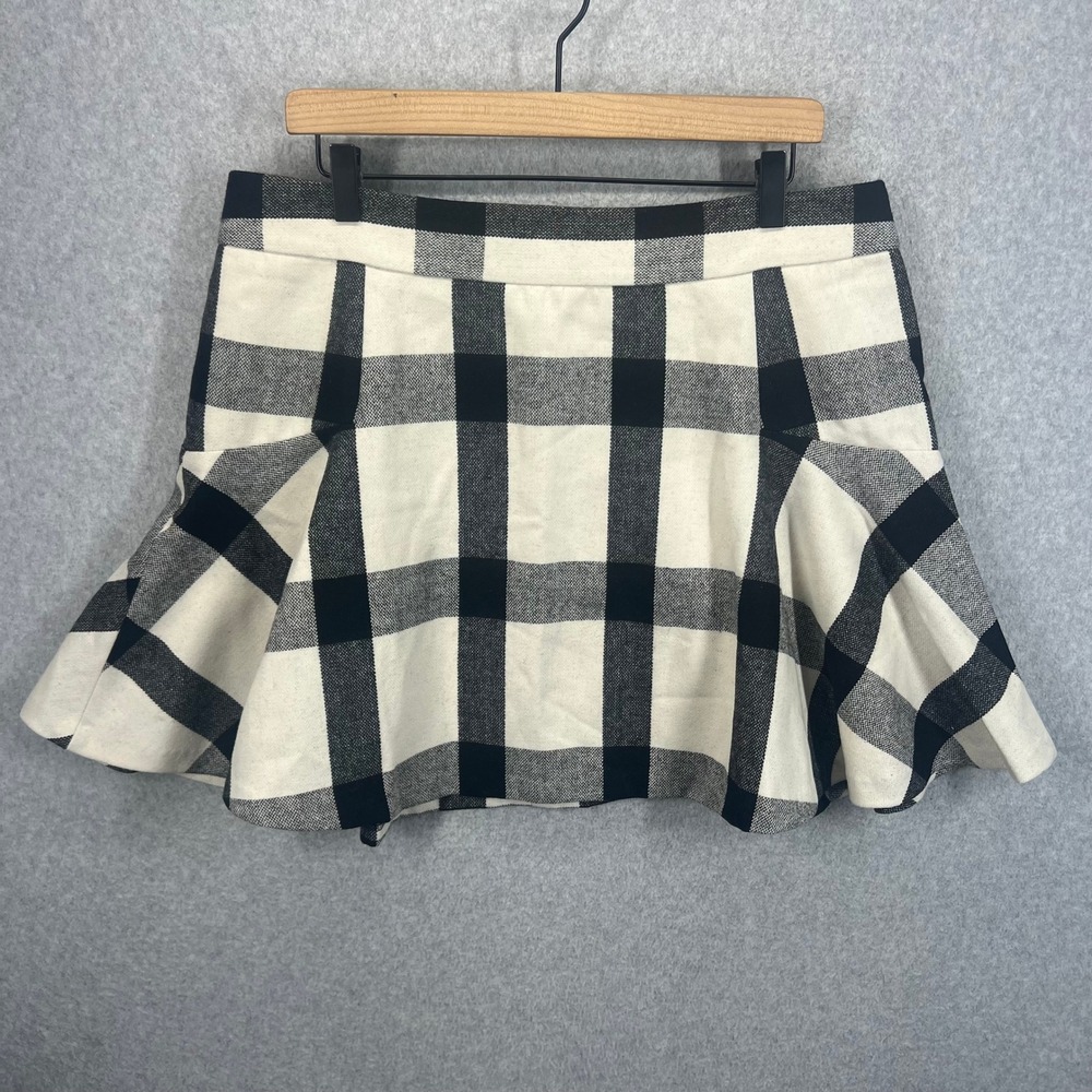Banana Republic Skirt Womens 16 Ivory Black Buffalo‎ Plaid Wool Blend Mini EUC